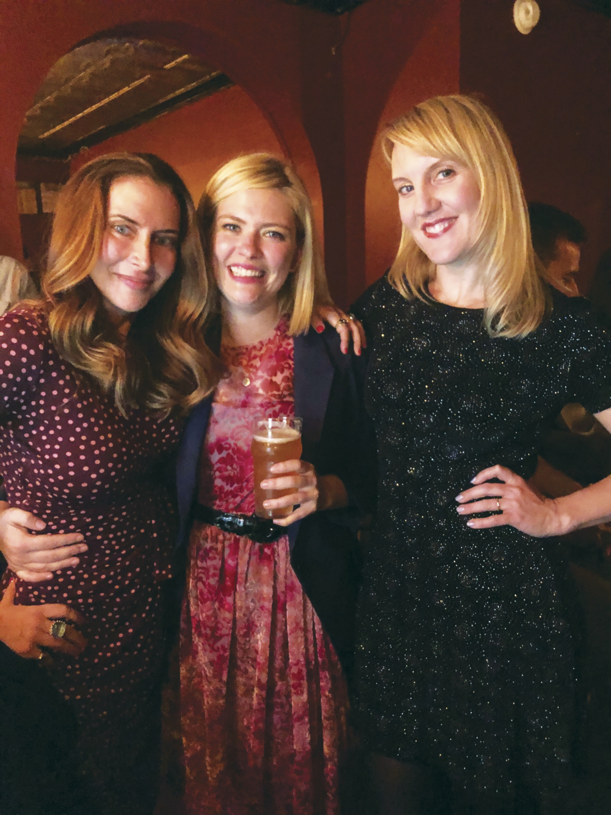 Alcalde_Sob-Sisters-at-bar-40acres-novdec2020