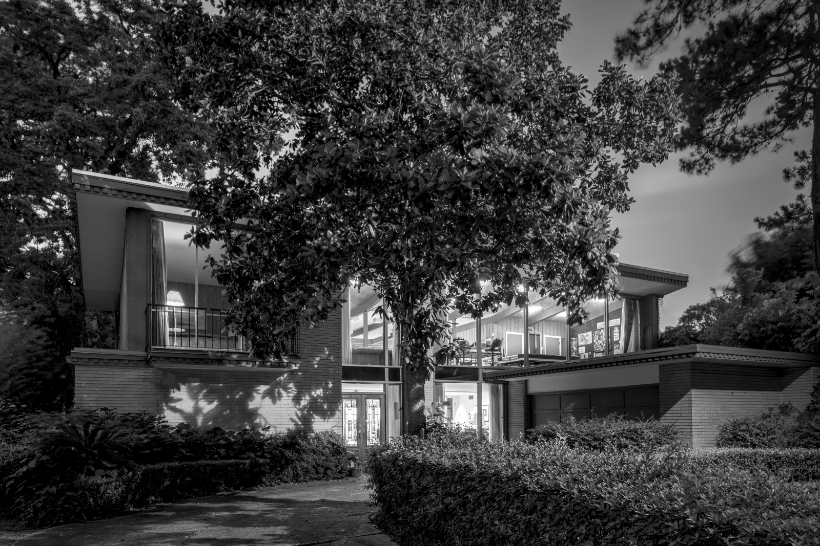 Hester_20190520_8157_HDR-BW-1_Web