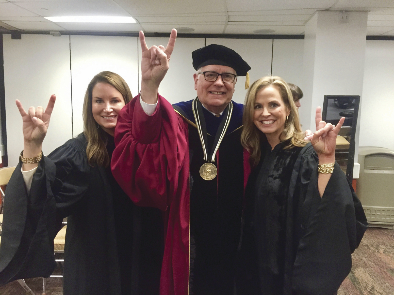 HiRes_Commencement-Speech-with-Dean-Diehl