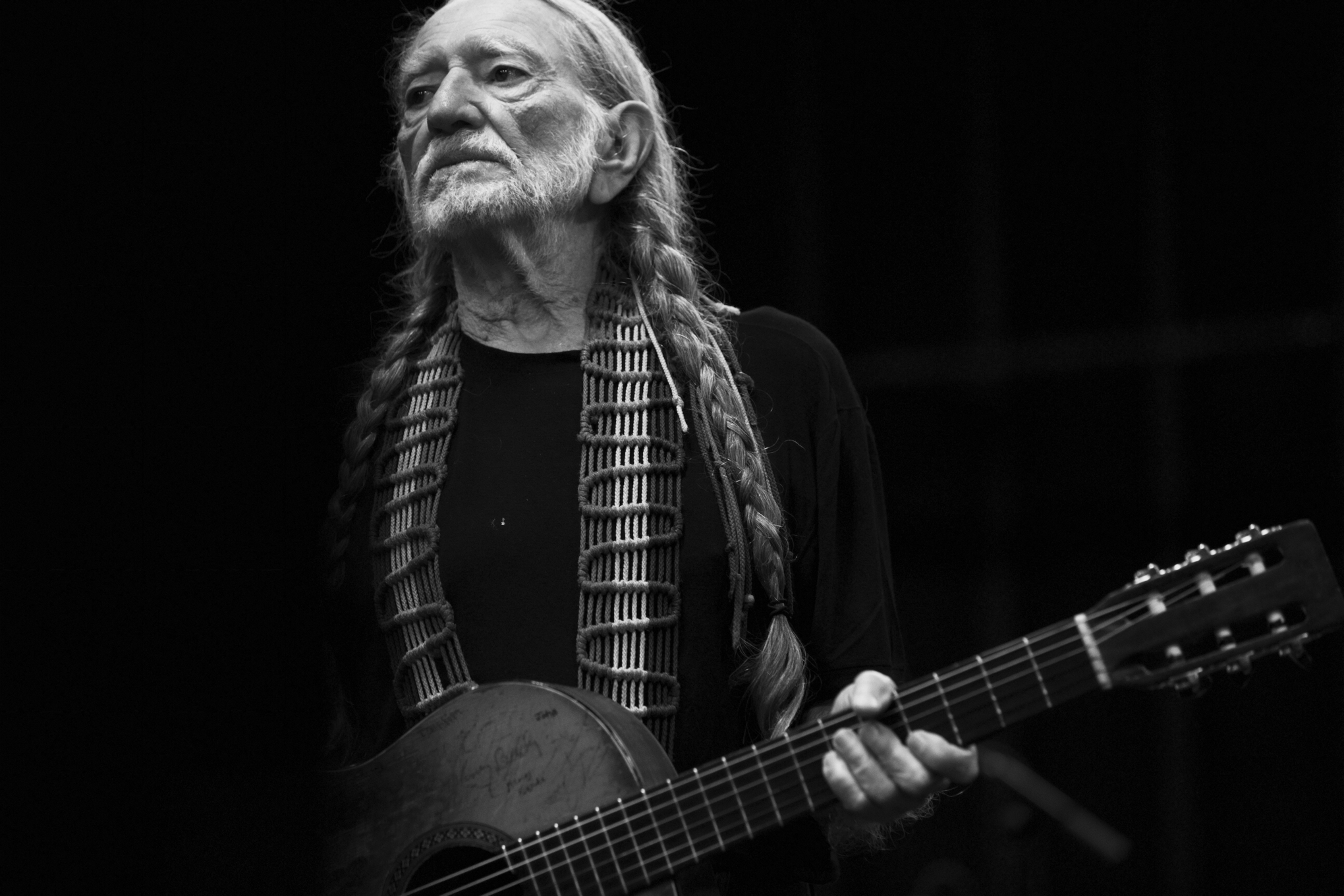 WILLIE-NELSON_PhotoBy_James-Minchin-1