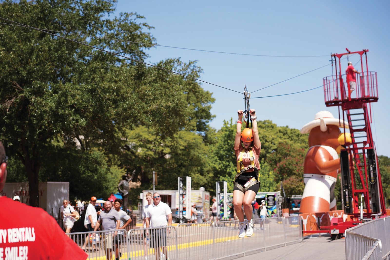 zipline_bevo_blvd_ull_DSC00600_Web
