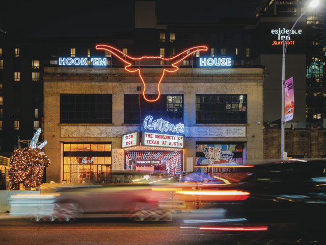 Antone's Night Club for Hook Em House