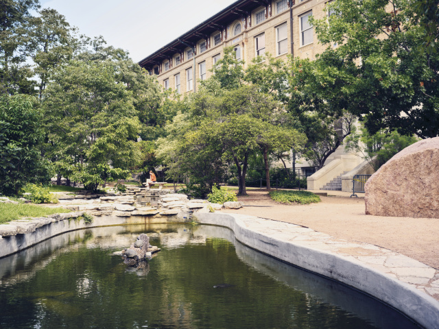 The Biological Laboratories at UT