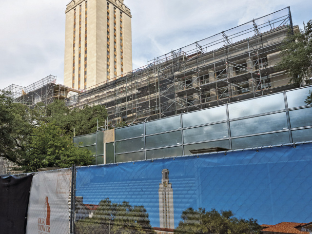 The UT Tower Shines