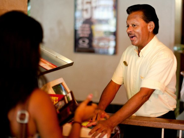 2011-09-15_Wendys_Guy_Trent.Lesikar180