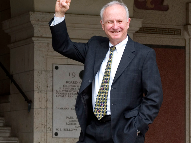 VickSteps_Crop_2005