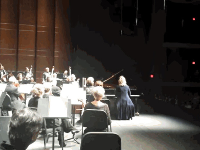 Austin Symphony Closes Season With "The Eyes of Texas" [Watch]