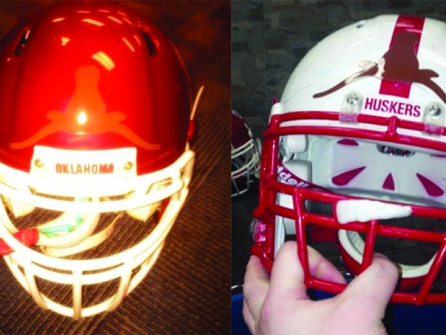 OU, Nebraska Players Tweet "Horns Down" Helmet Photos