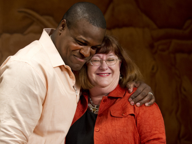 Former UT Football Player Endows Education Scholarship