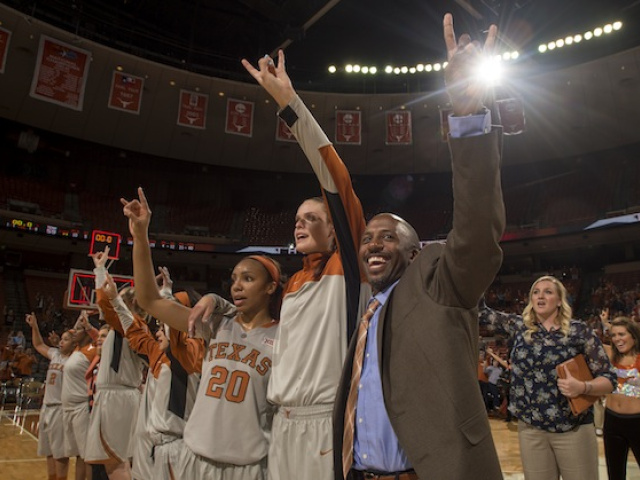 Texas Men's, Women's Basketball and Volleyball Provide Weekend Silver Linings