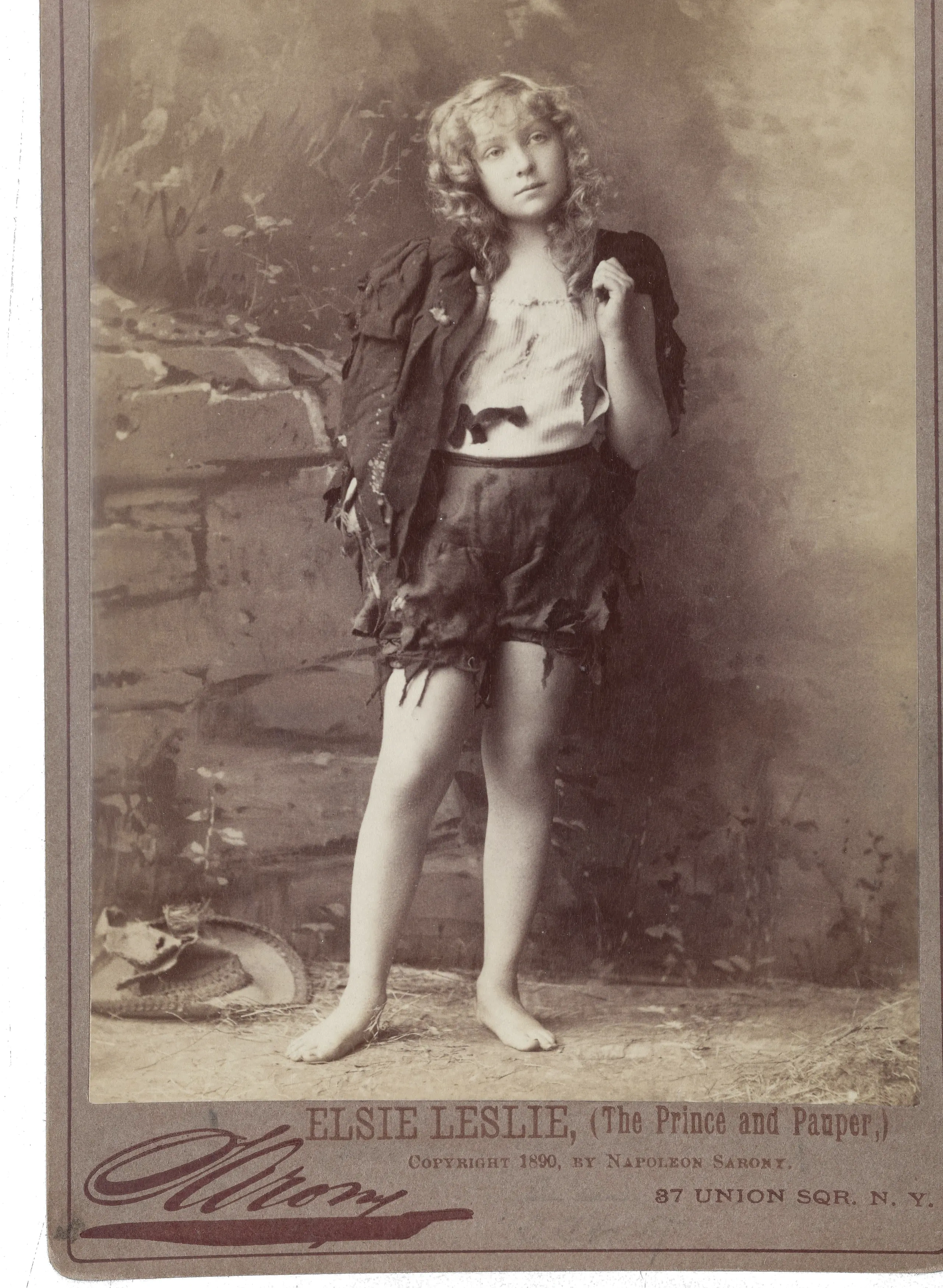 Child actor Elsie Leslie of the Prince and the Pauper