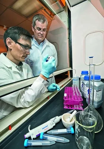 Low-Temp Geochemistry Lab(PRINT_CMYK)