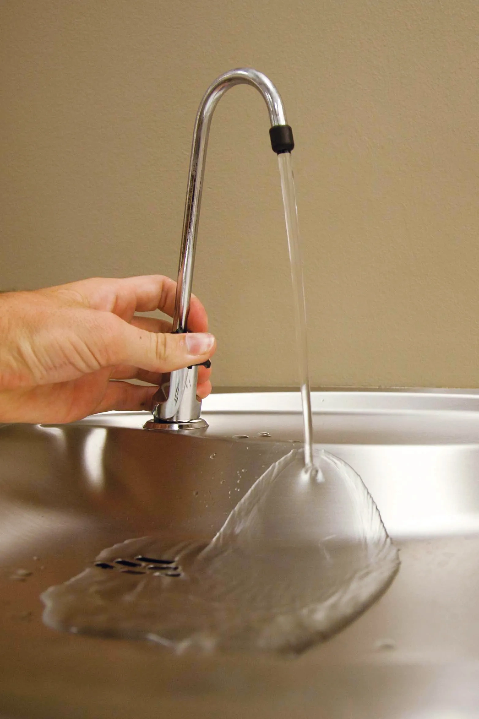 Faucet1