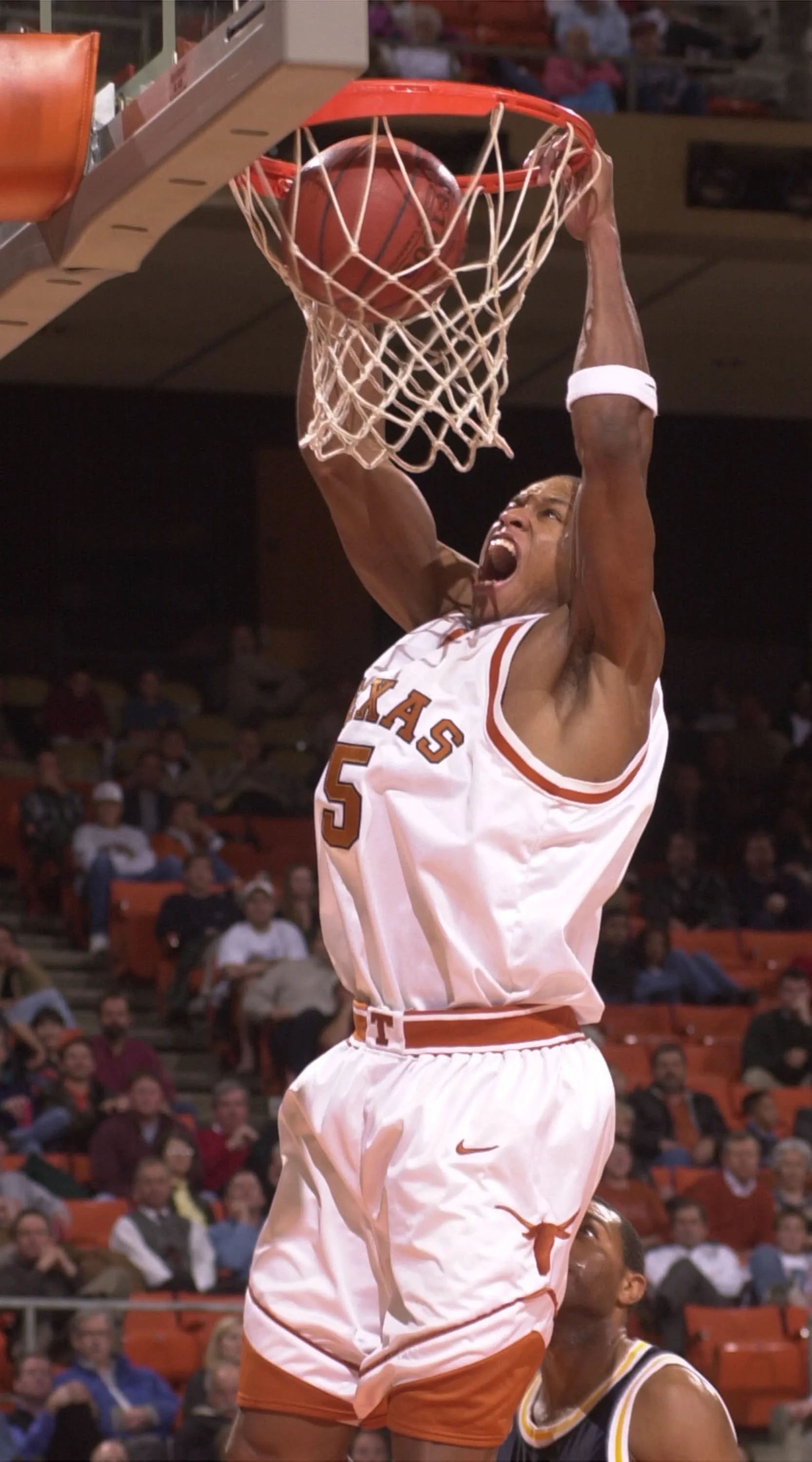 NBA Star Maurice Evans Returns For His Degree
