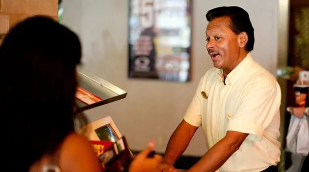 2011-09-15_Wendys_Guy_Trent.Lesikar180
