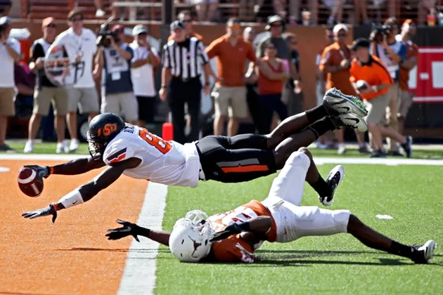 7-2011-10-15_Football_vs_OSU_Trent.Lesikar2212_1