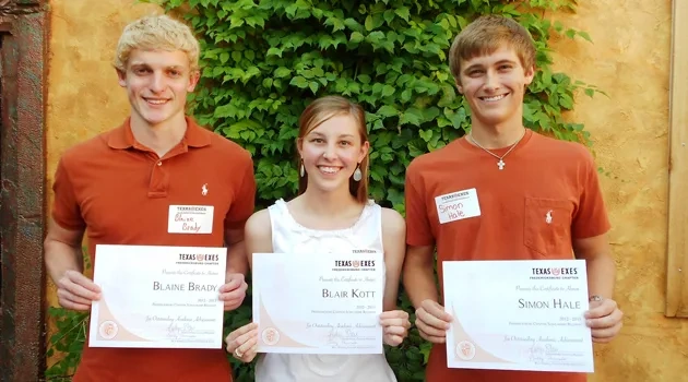Fredericksburg Chapter Awards Scholarships