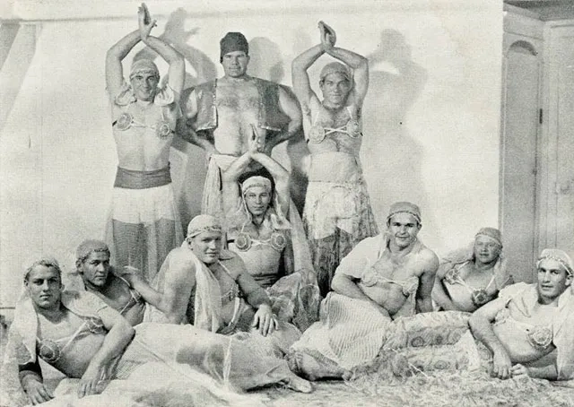 Football_1938_Postcrop