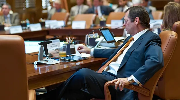 New Regents Chairman Pledges Support for Powers