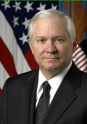 Robert Gates Stresses Study of History at Clements Center Gala 