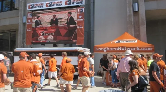 LHN to Show Game on Big Screens