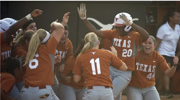 UT Softball Closes the Book on A&M With a Win