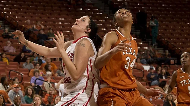 Women's Basketball Thumps Incarnate Word 77-33