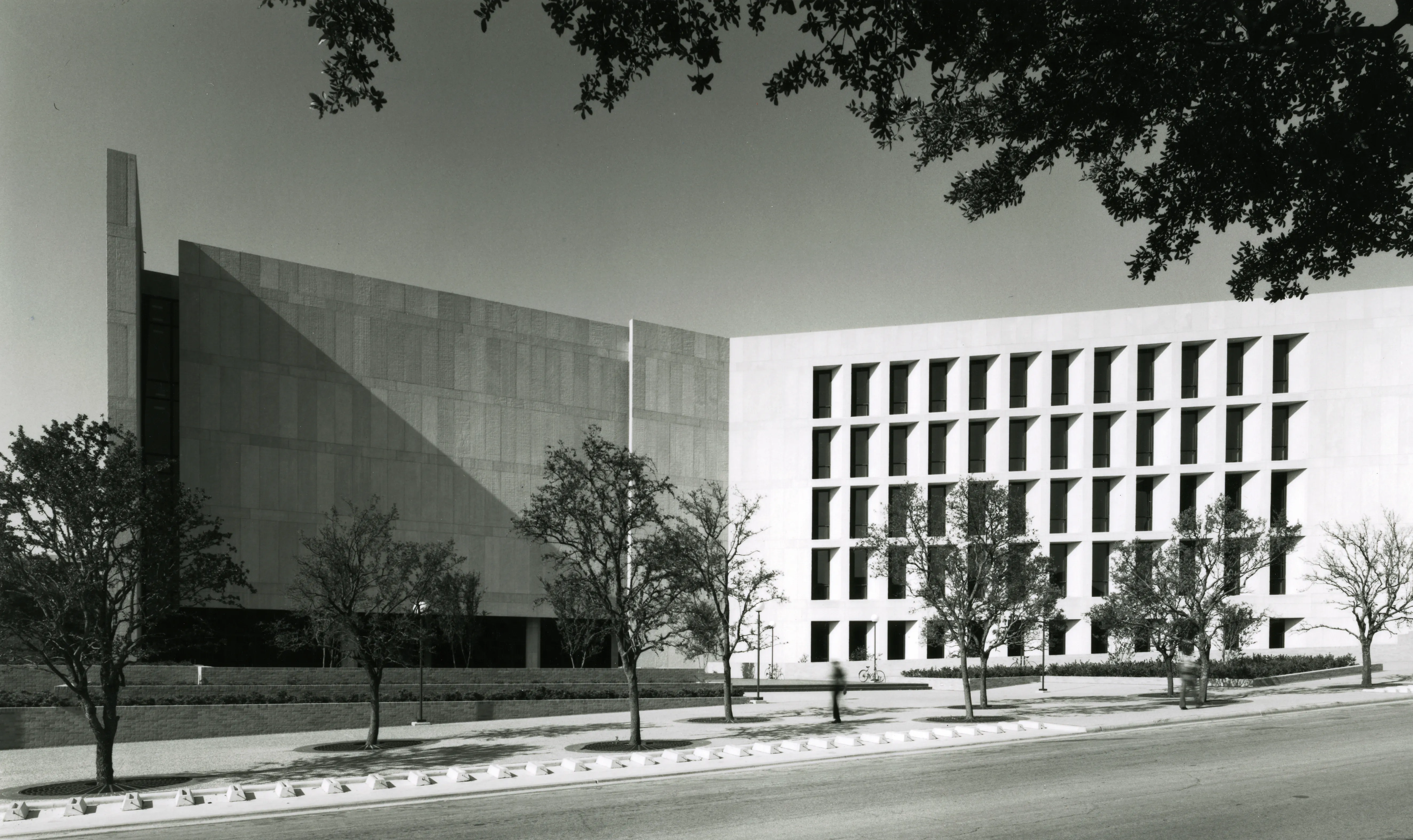 PCL.1977