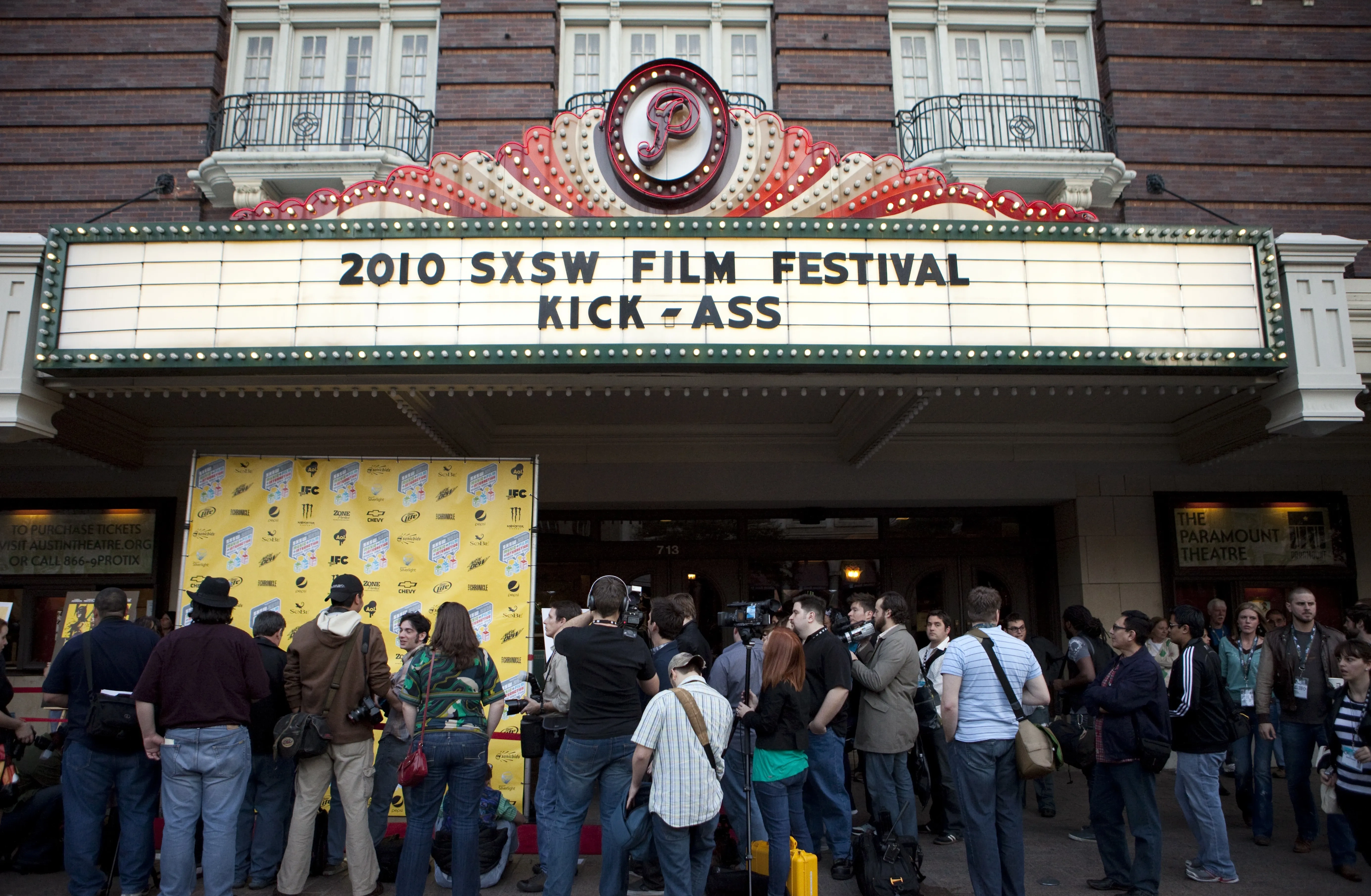 Paramount Marquee and Red Carpet_credit Sean Mathis