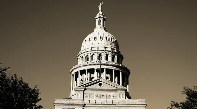 Lawmakers, Students React to Perry's Regents Bill Veto