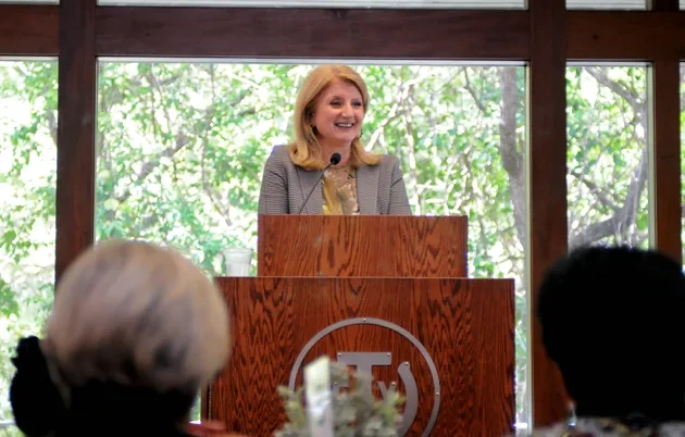 Arianna Huffington's Tips for Surviving the Modern Age of Media