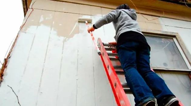 Texas Exes, UT Partner on Huge Service Project