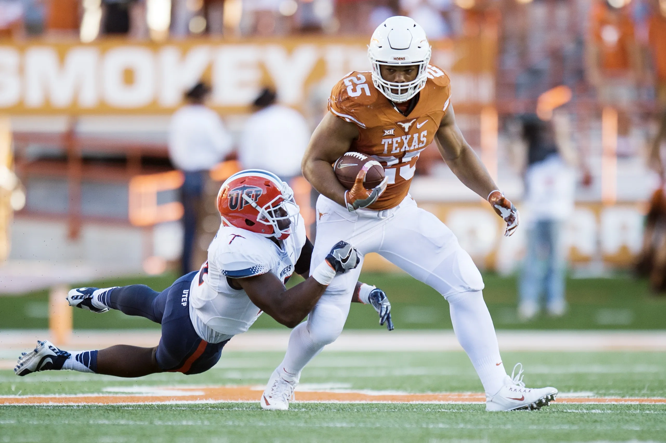 warren_chris_utep_p1602a